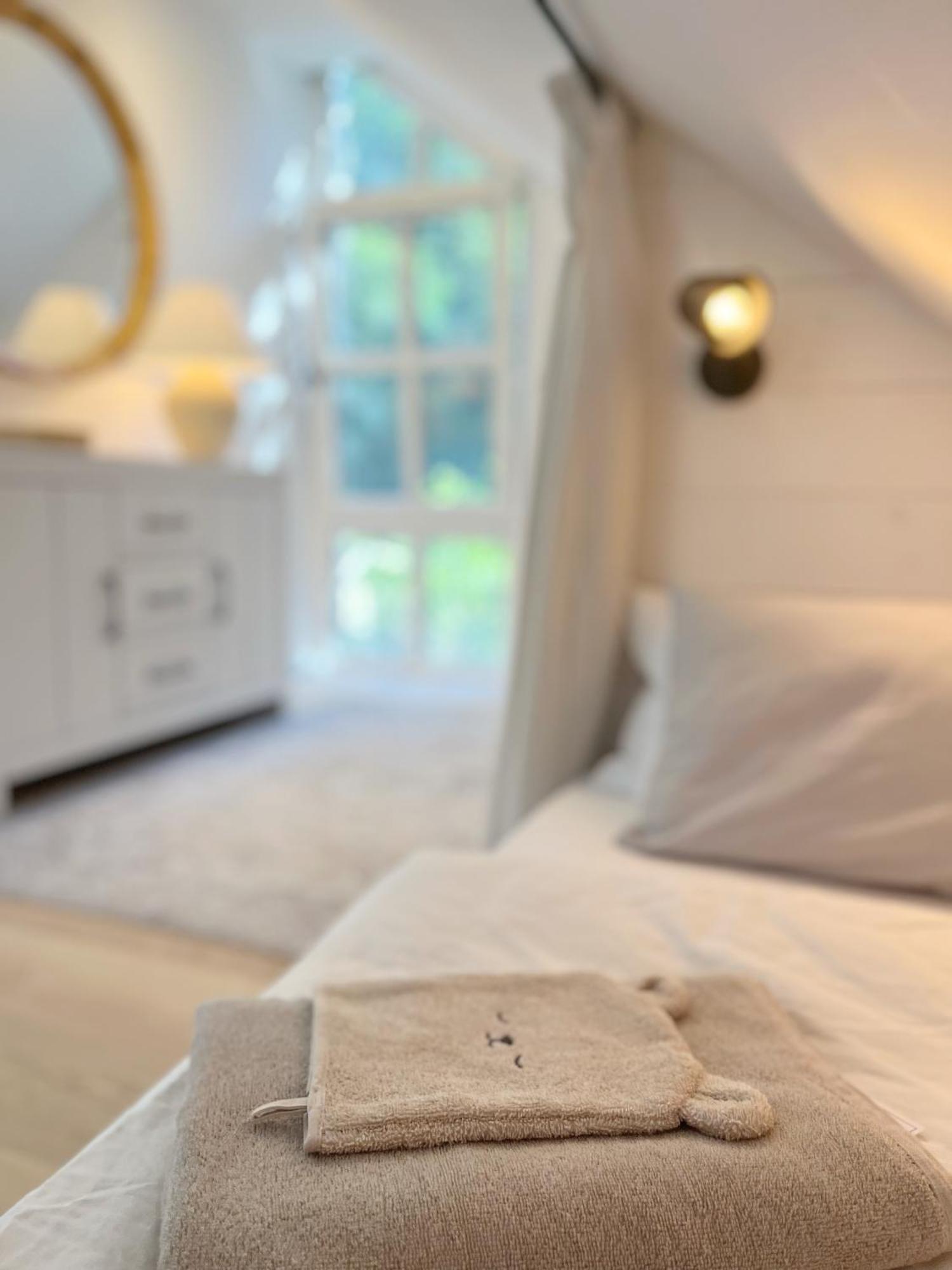 Tauberchalet I Boutique-Ferienhaus Mit Sauna, Whirlpool & Natur I 10Min Walk To Historic Old Town Rothenburg ob der Tauber Exteriör bild